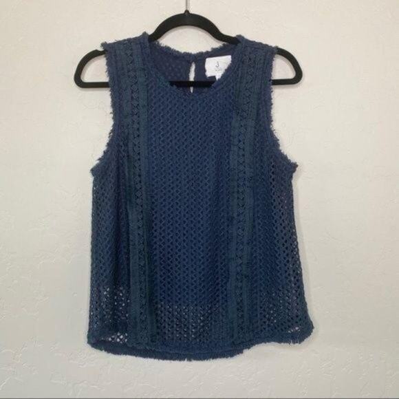 J by J.O.A. Navy Blue Crochet Raw Hem Lace Tank Large - Picture 9 of 9